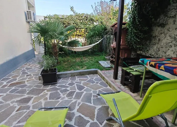 Apartament Deluxe And 